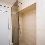 The Square - Old Flat With 2 Bedrooms, 1st Fl Apartment