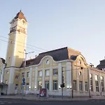 The Square - Old Flat With 2 Bedrooms, 1st Fl Apartment *