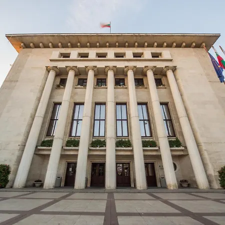 The Square - Old Flat With 2 Bedrooms, 1st Fl * Burgas