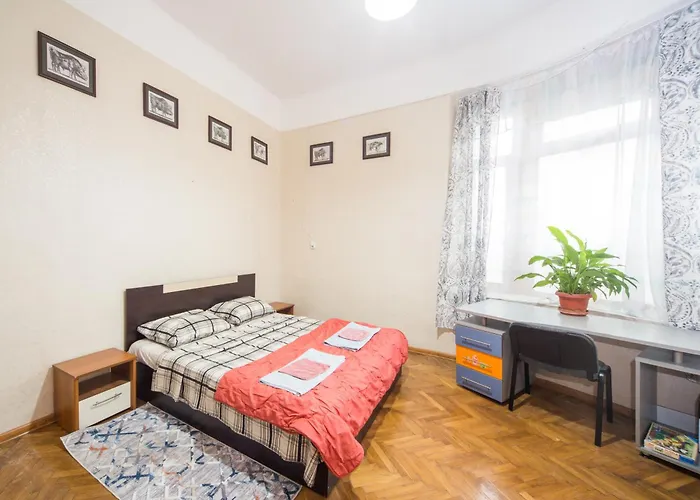Apartamento The Square - Old Flat With 2 Bedrooms, 1st Fl